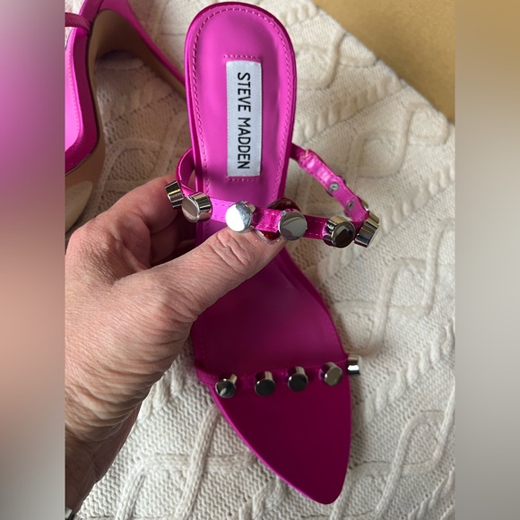 Steve Madden Fuchsia Studded 4 inch Heels Various Sizes - Picture 3 of 14